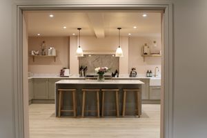 Kitchen- click for photo gallery